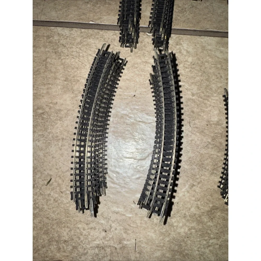 N scale model train lot Of 15 Cars 54pcs Of Track Transformer Atlas Bachmann EUC